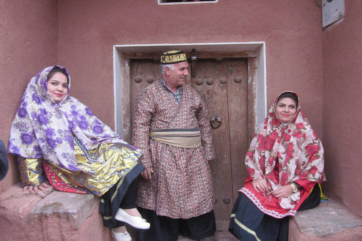 Abyaneh1-Traditional Cloths -Photo by vinmar49